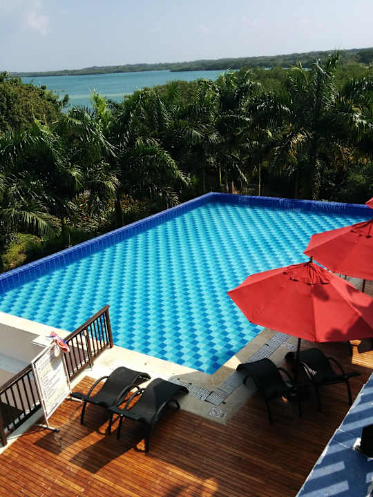 Pool with a view Decameron Baru