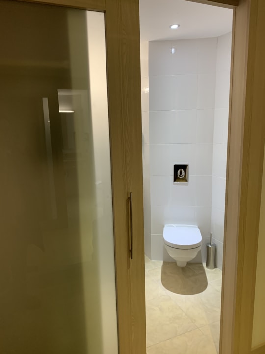 Zimmer Hampton By Hilton Iasi
