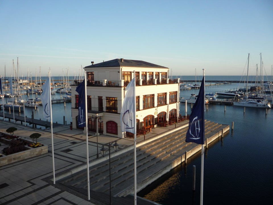 Blick vom Balkon Hotel Yachthafenresidenz Hohe Düne