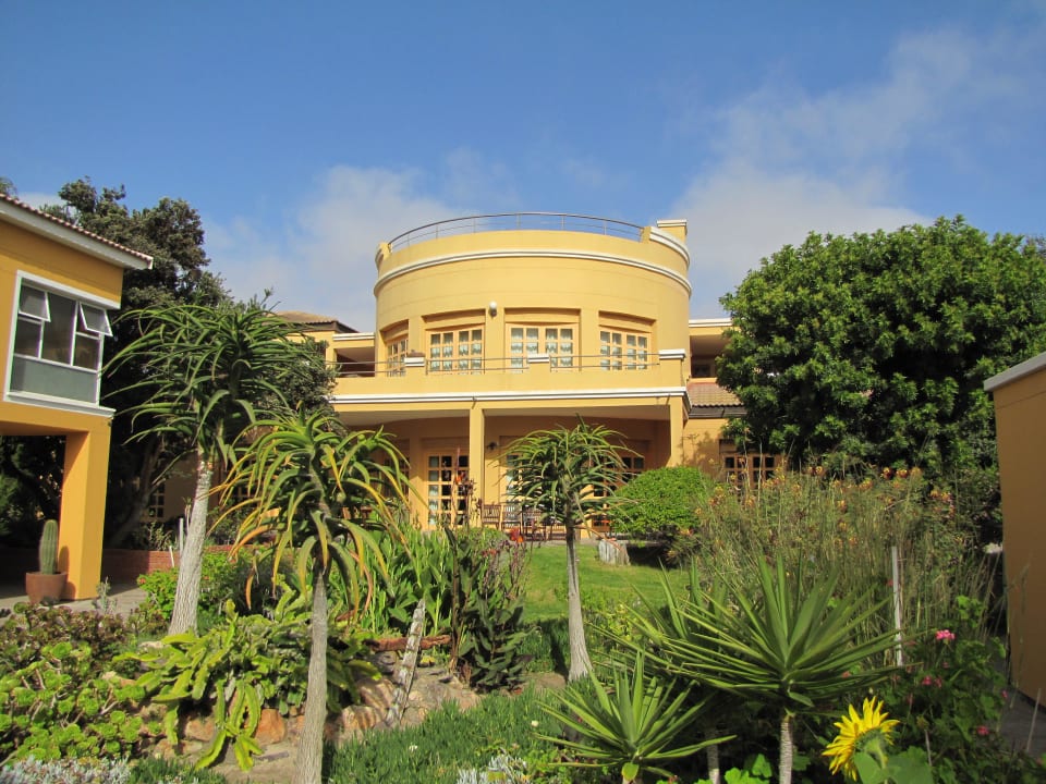 Garten und Haupthaus Ocean House Swakopmund