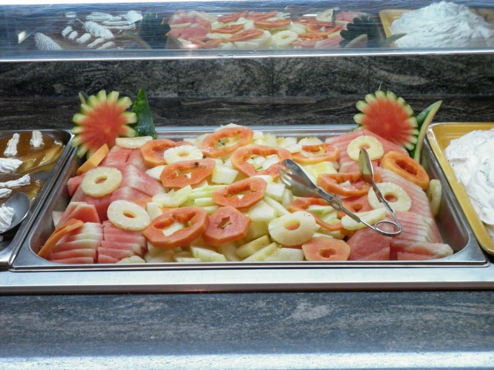 Buffet HL Miraflor Suites Hotel