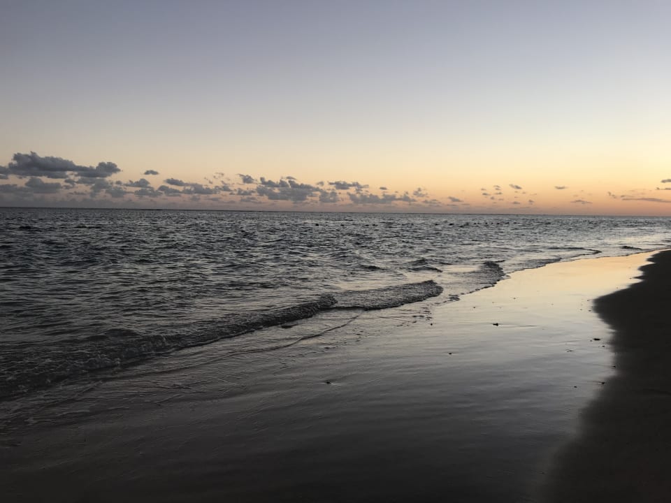 Strand Sands Suites Resort & Spa