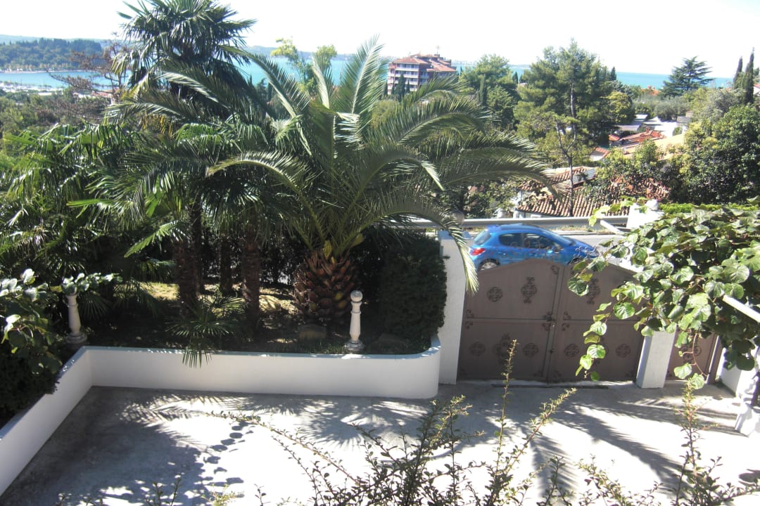 Ausblick in den Hof Apartments Ananina