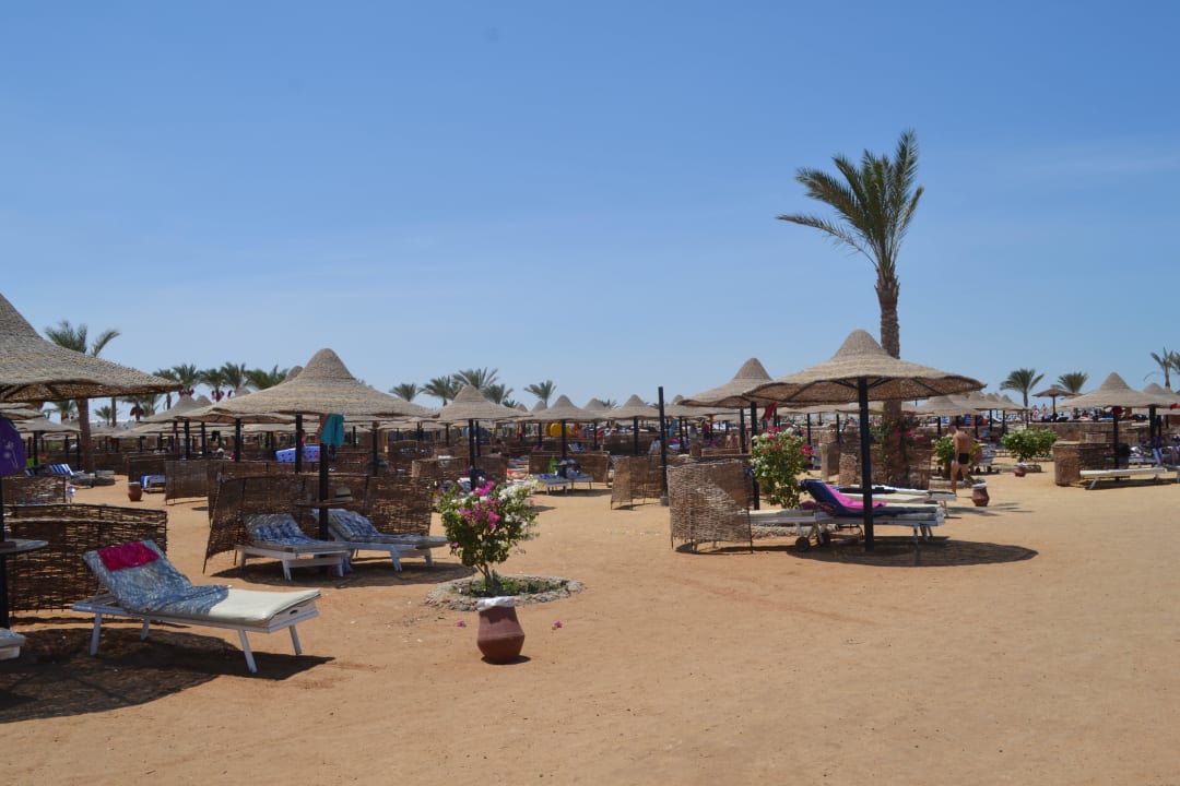 Пляж Le Jardin Aqua Park Resort