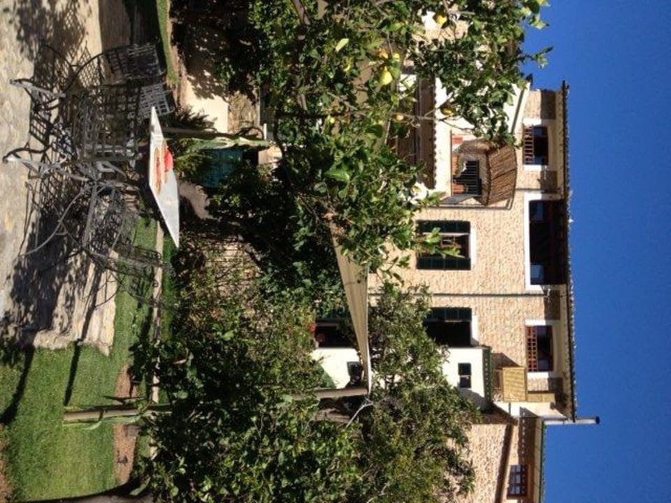 ...vom Garten betrachtet Fornalutx Petit Hotel