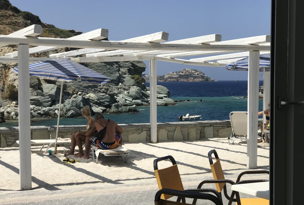 Strand Athina Palace Resort & Spa