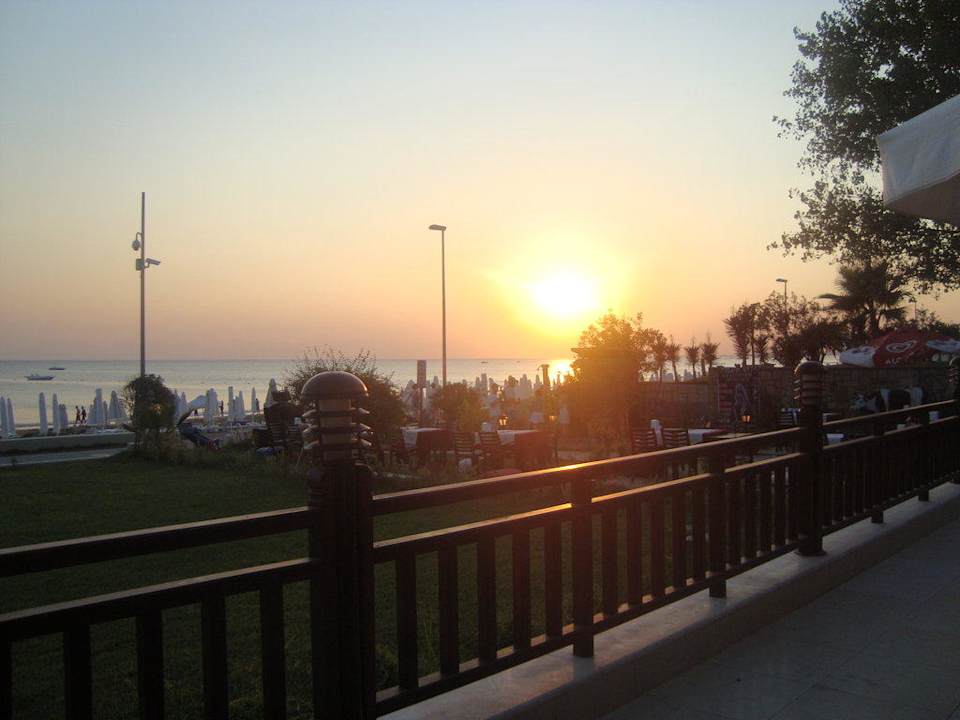 Sonnenuntergang Hotel Sirma