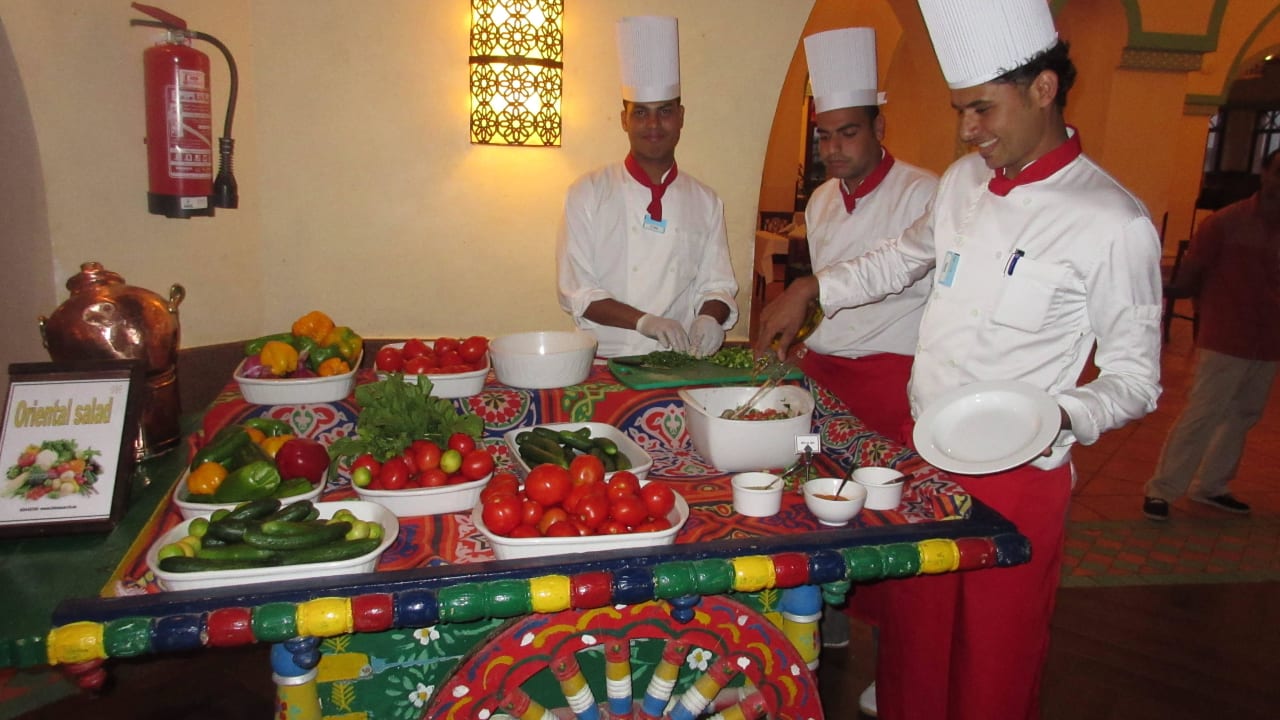 Salatbuffet am Abend Steigenberger Coraya Beach - Adults only