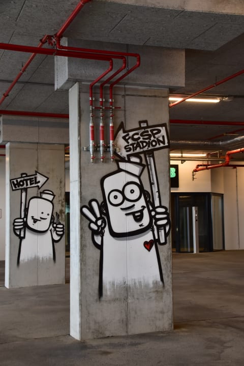 Sonstiges REVERB by Hard Rock Hamburg