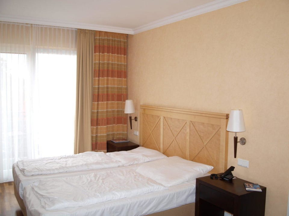 Doppelbett Hotel Vier Jahreszeiten Zingst