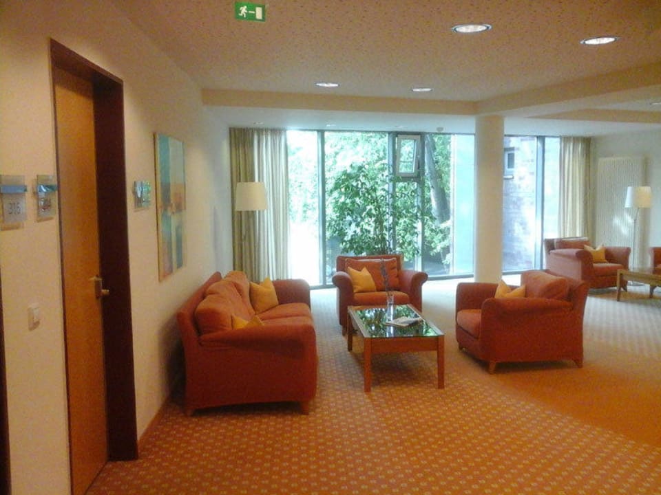 Aufenthaltsbereich im Flur Hotel am Kloster