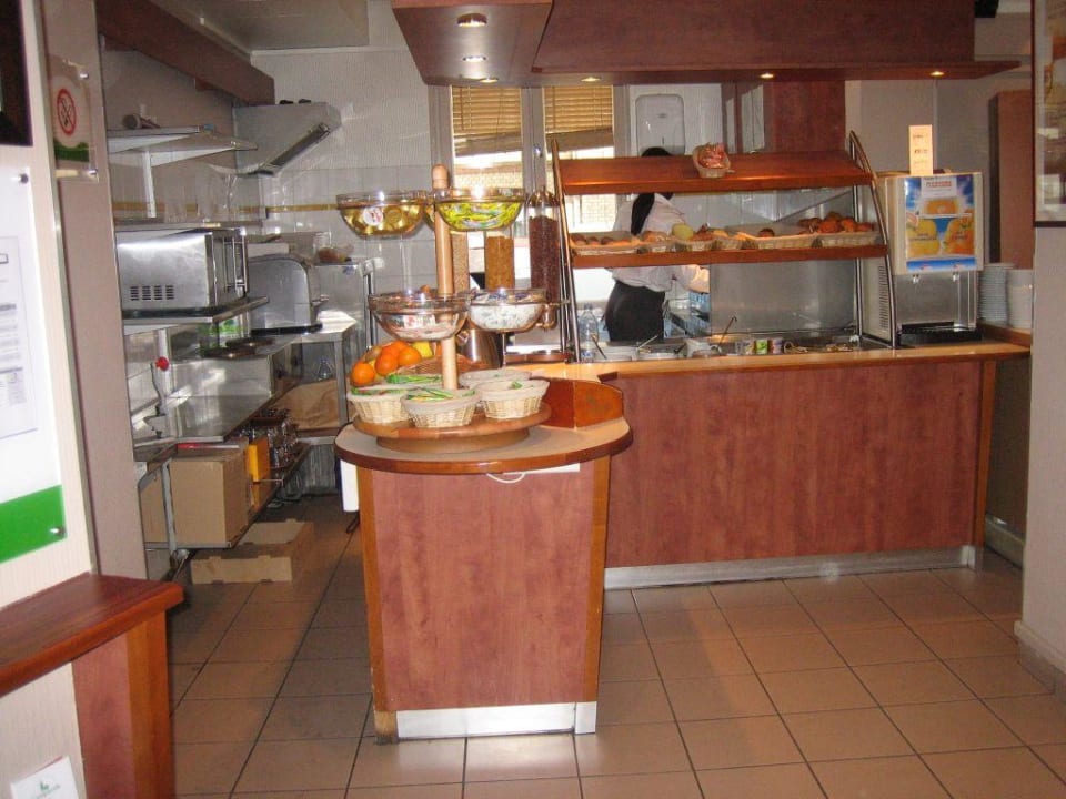 Frühstücksbuffet Hotel Campanile Paris 15 - Tour Eiffel