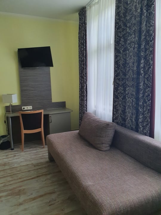 Zimmer Restaurant & Pension Eshramo