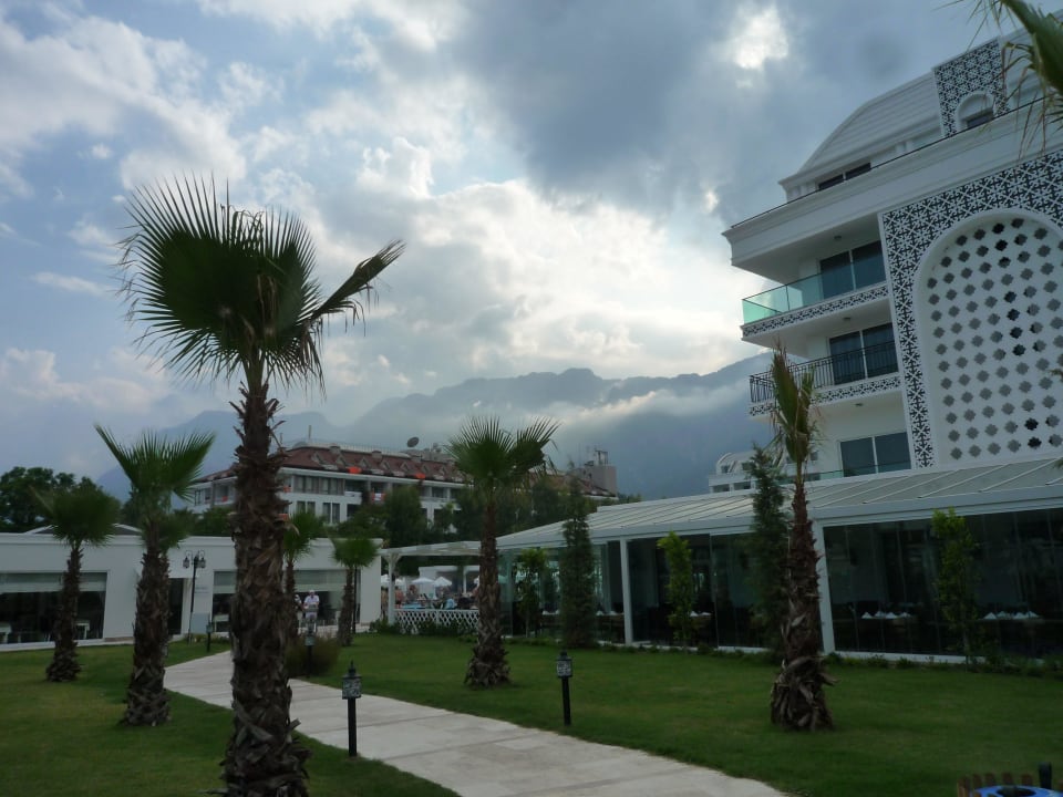 Grünanlage Karmir Resort & Spa