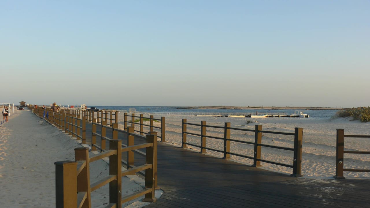 Große Entfernung zum Badestrand Wyndham Garden Salalah Mirbat