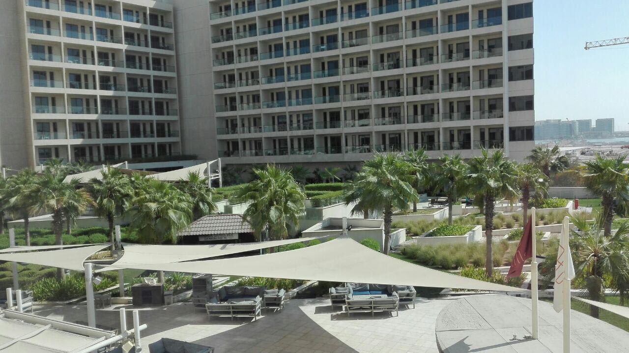 Außenansicht Crowne Plaza Hotel Yas Island