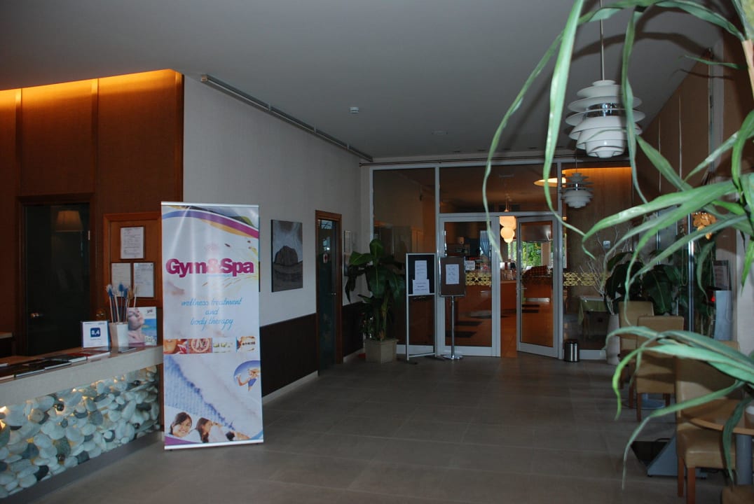 Wejście do restauracji alltoura Club Hotel Poseidon Palace