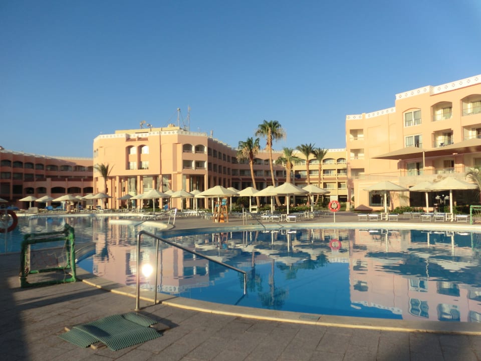Pool Beach Albatros Resort