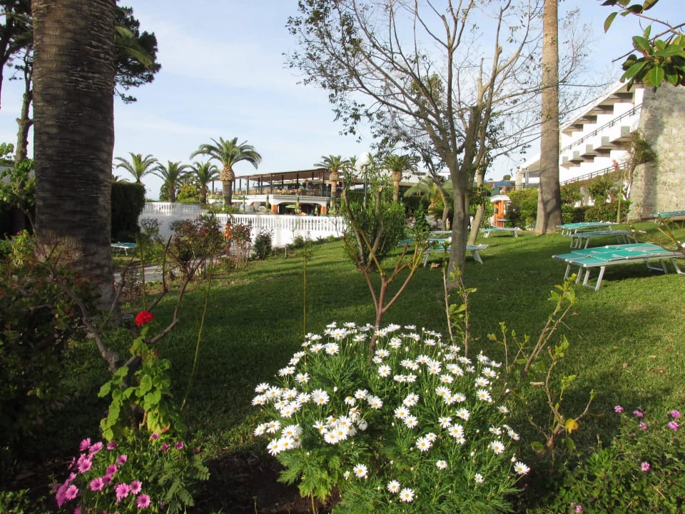 Teilweise als Liegefläche Aldiana Club Rocca Nettuno Calabria