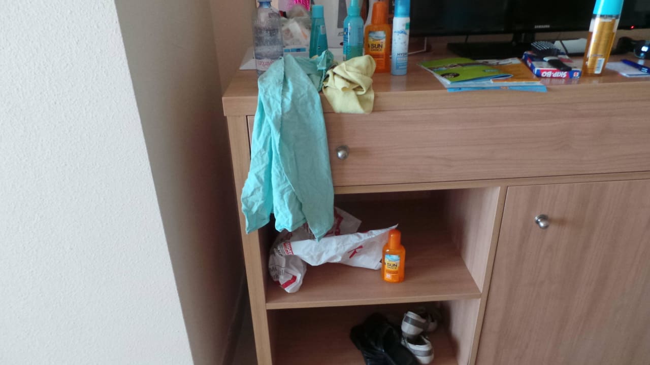 Schmutzige Lappen von der Putzfrau vergessen Gloria Palace San Agustin Thalasso & Hotel