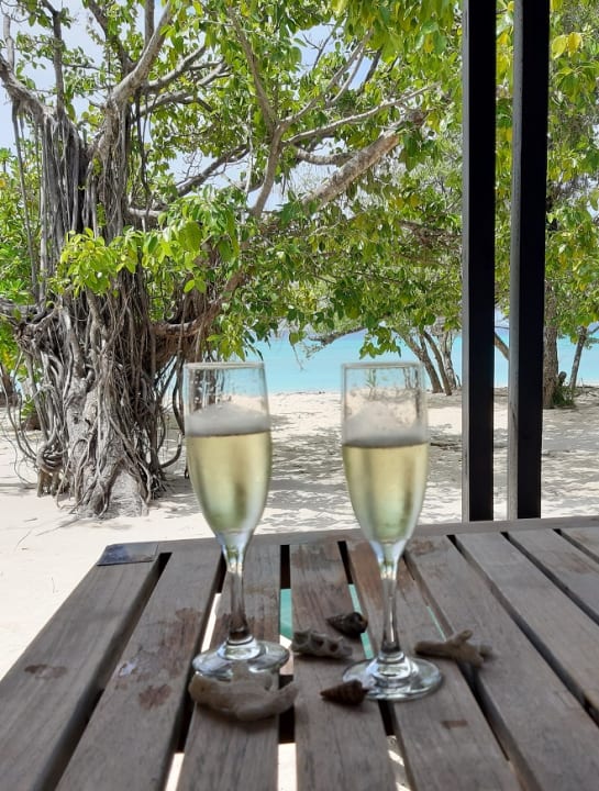 Zimmer Kuredu Island Resort & Spa