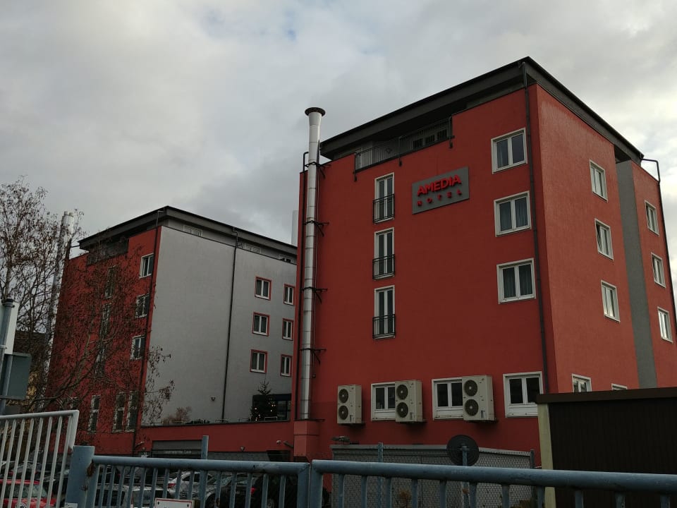 Außenansicht AMEDIA Hotel Dresden Elbpromenade