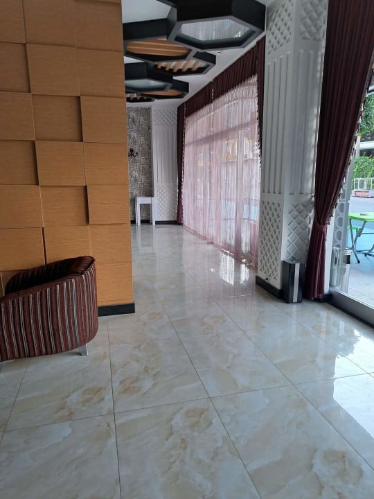 Lobby Oji Beach Hotel