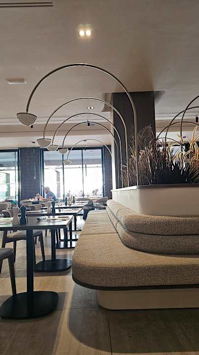 Gastro Hotel Theartemis Palace