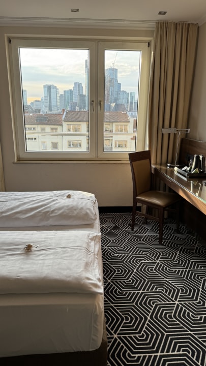 Zimmer Flemings Hotel Frankfurt Main-Riverside