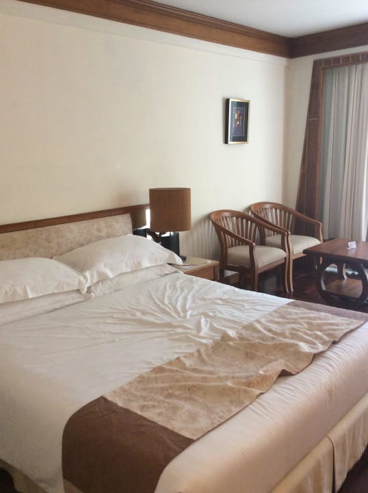 Zimmer Safari Beach Hotel