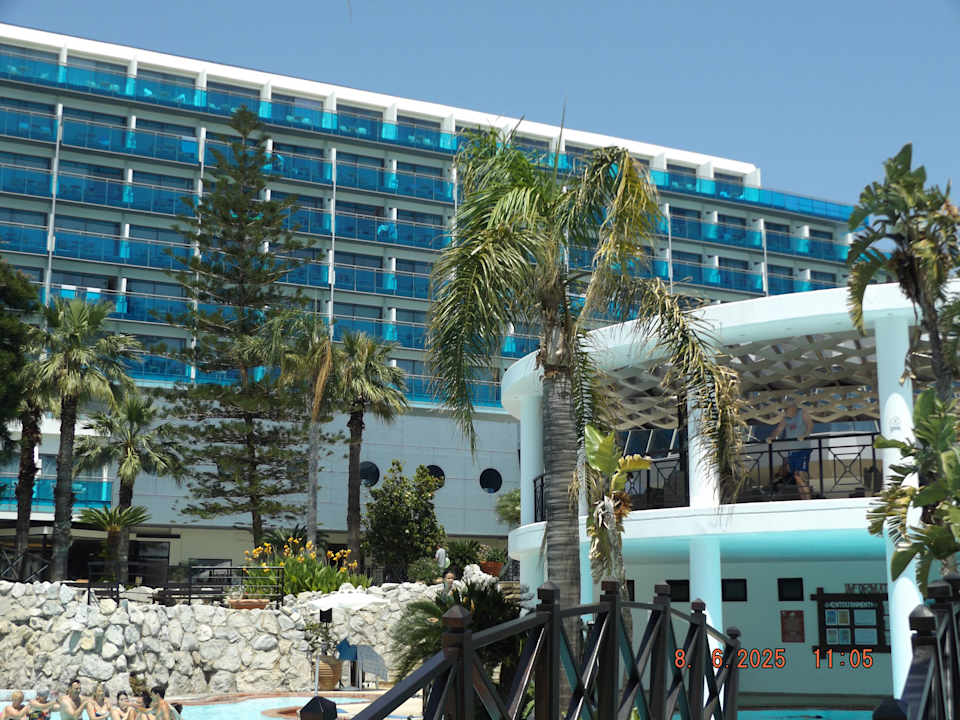 Außenansicht Hotel Calypso Beach