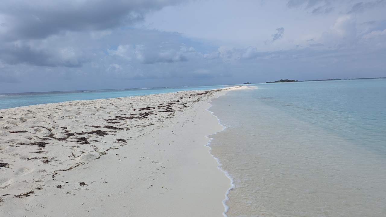 Strand Dhiguveli Maldives
