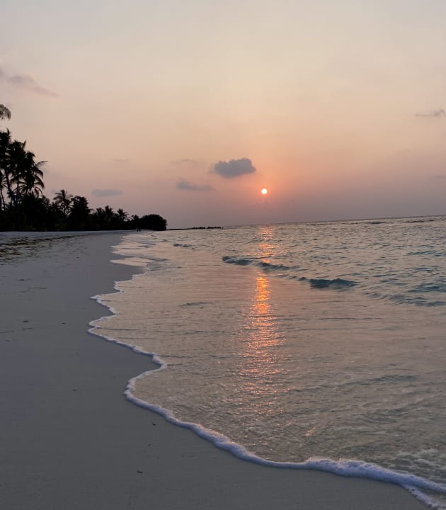 Strand Kuredu Island Resort & Spa