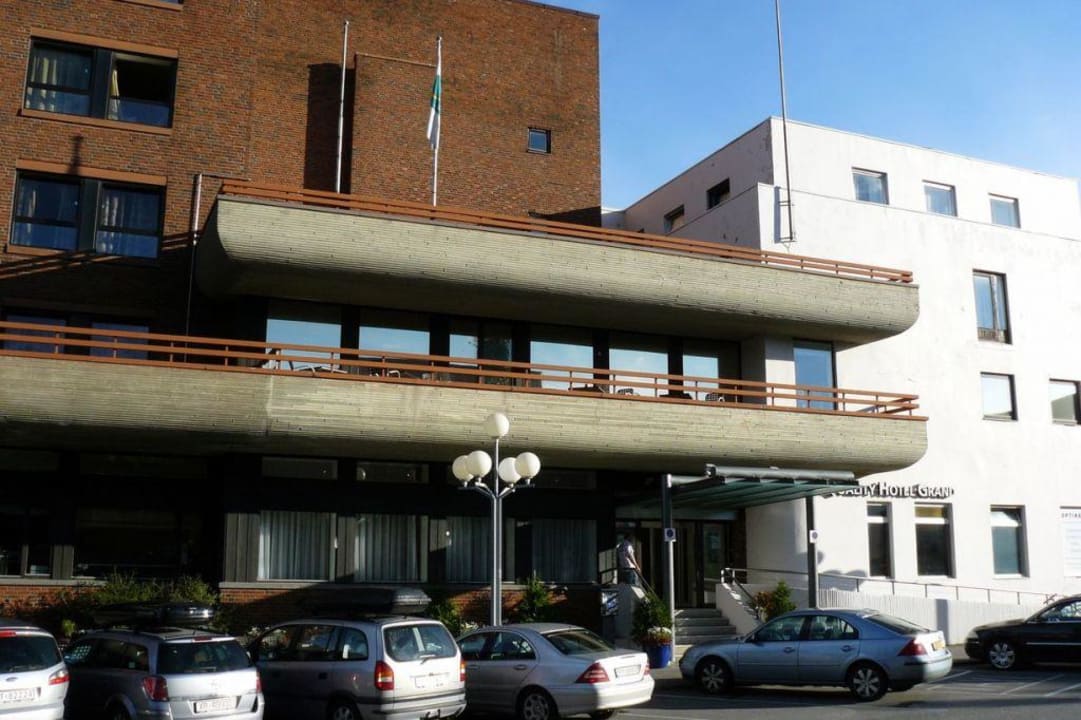 Wejscie do hotelu Hotel Quality Hotel Grand