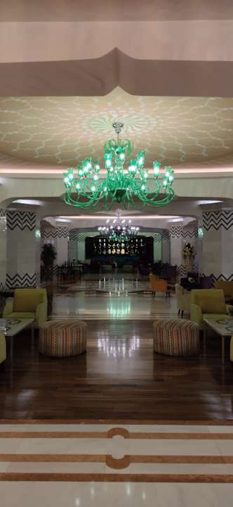 Lobby Royal Taj Mahal Hotel