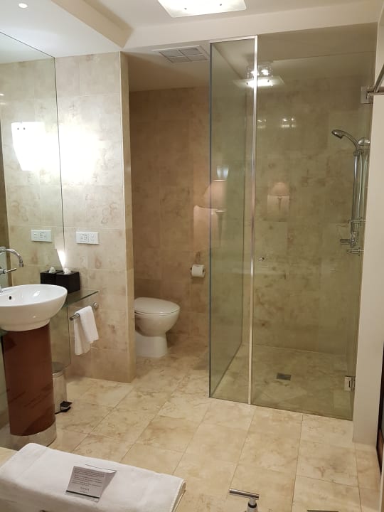 Zimmer Peppers Waymouth Hotel