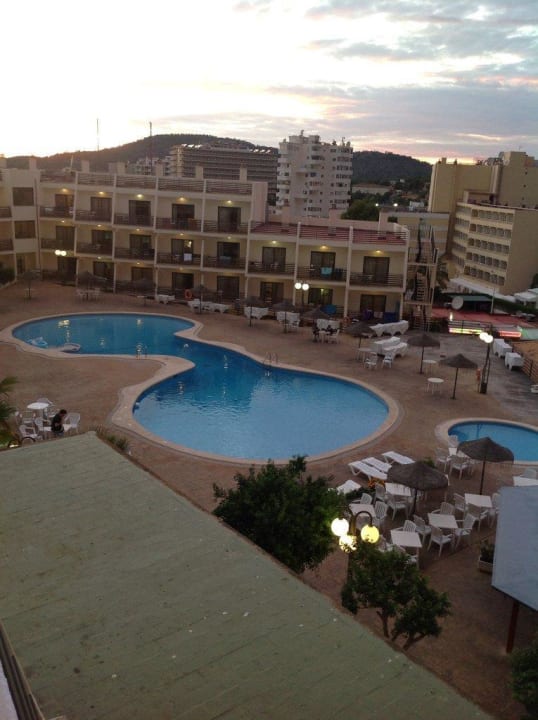 Вид с балкона Hotel TRH Palma Nova