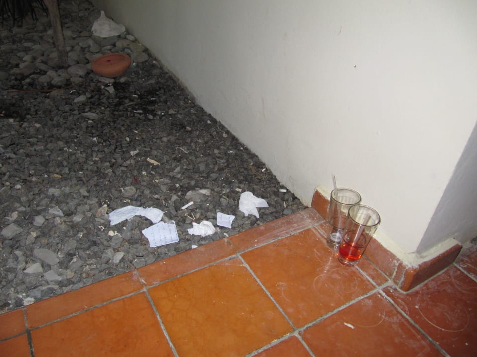 Eingangsbereich Deluxe Suite nach dem Roomservice Paradisus Punta Cana Resort (Im Umbau/Renovierung)