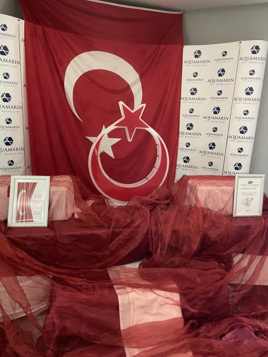 Gastro Side Aquamarin Resort & Spa