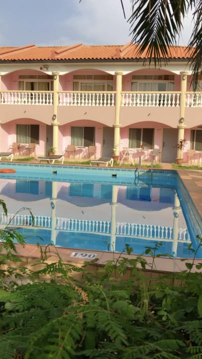 Pool Cap Point Hotel