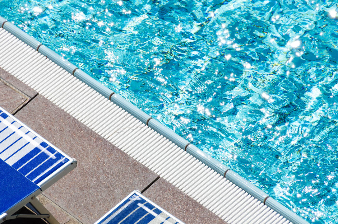 Pool Residence Garni Hotel Vineus