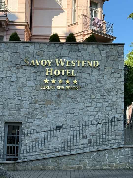Außenansicht Savoy Westend Hotel