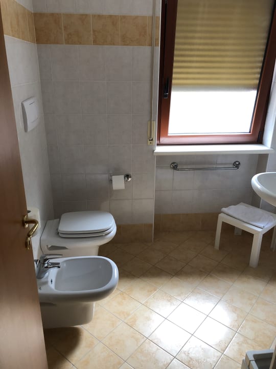 Zimmer Hotel Lorolli