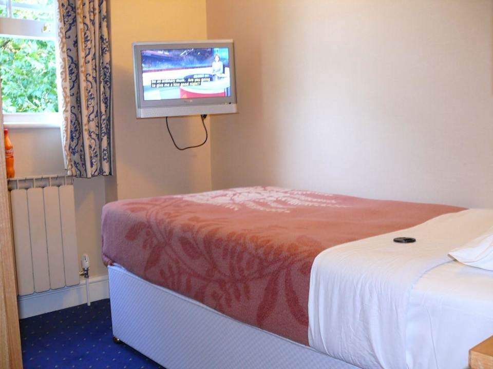 Single Room 304 Hotel Olympic House