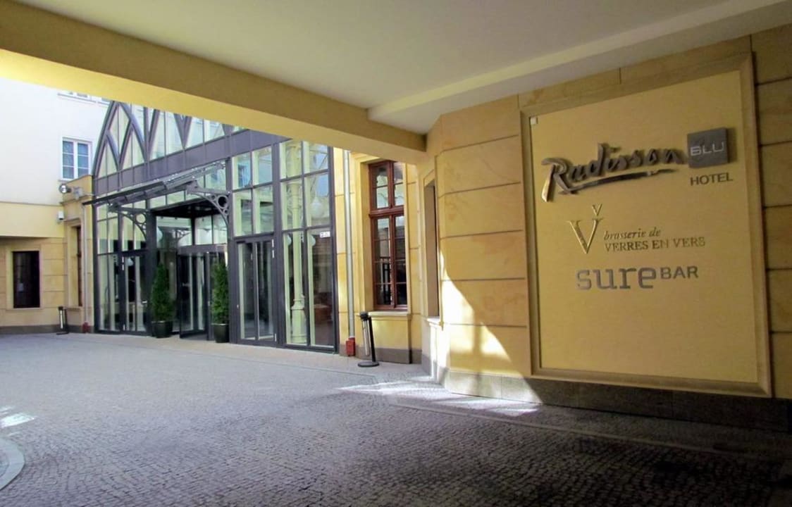 Entrance Hotel Radisson Blu Gdańsk
