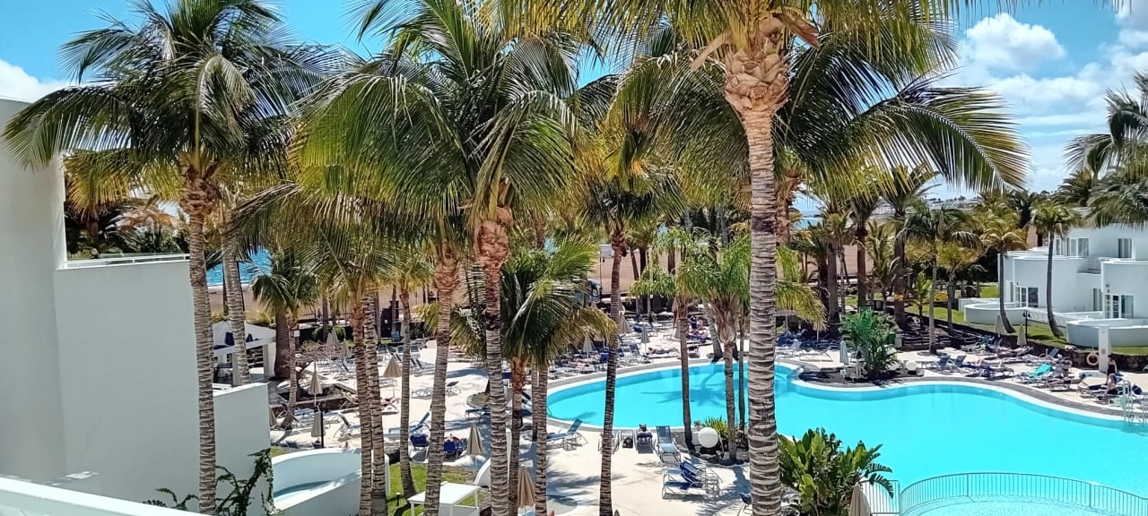 Pool Hipotels La Geria