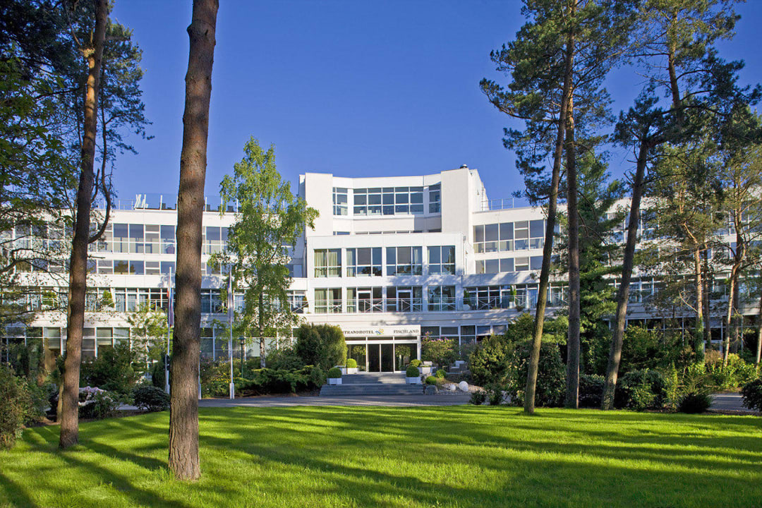 Haupteingang Hotel Strandhotel Fischland