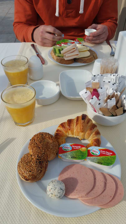 Gastro Can Garden Beach