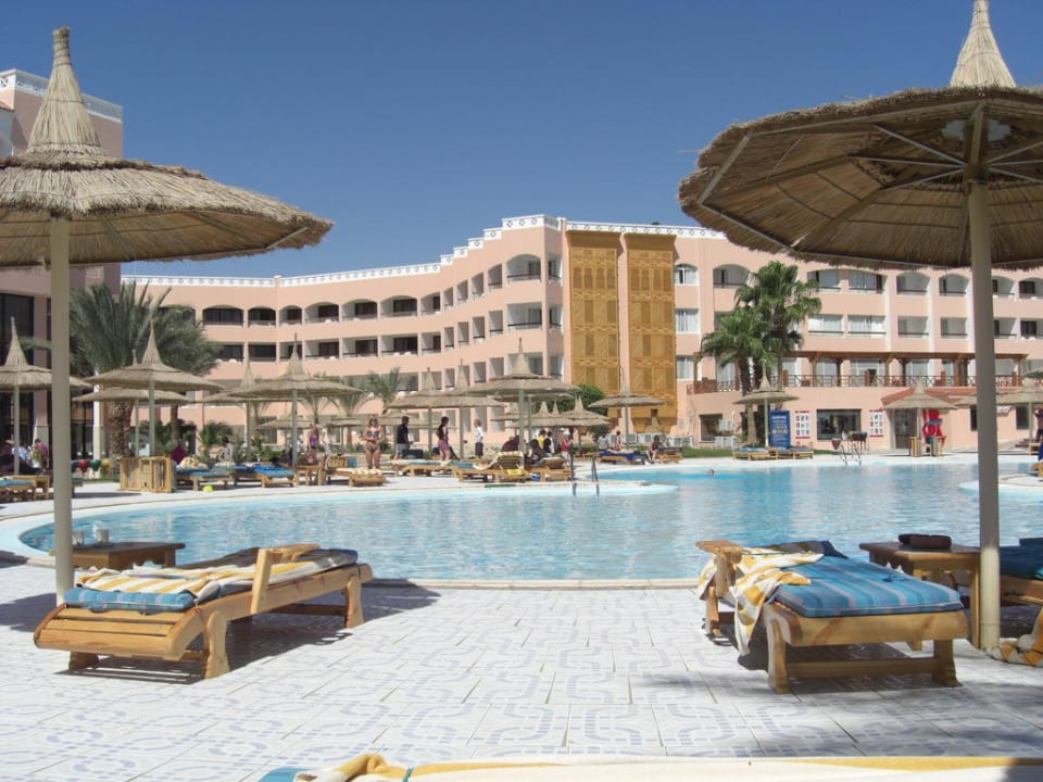 Pool Beach Albatros Resort