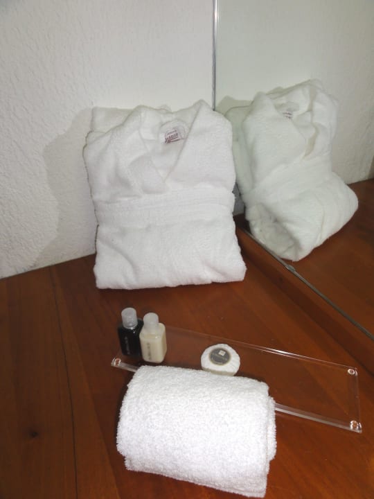 Bad des Classik-Zimmers La Creole Beach Hotel & Spa